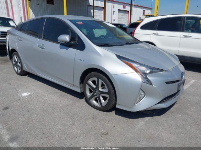  Salvage Toyota Prius