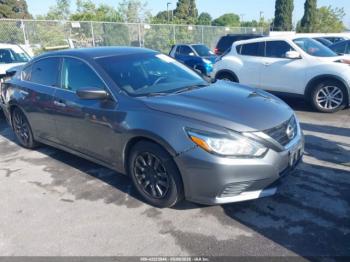  Salvage Nissan Altima