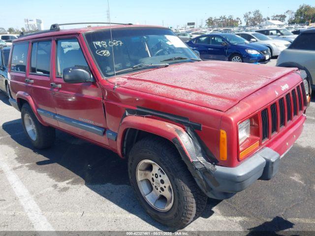  Salvage Jeep Cherokee