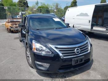  Salvage Nissan Altima