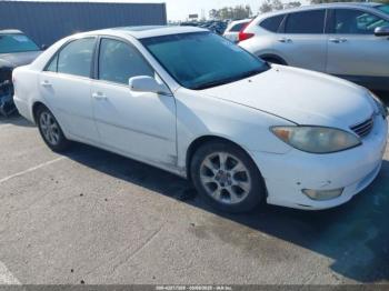  Salvage Toyota Camry