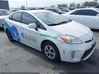  Salvage Toyota Prius