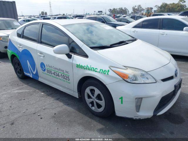  Salvage Toyota Prius