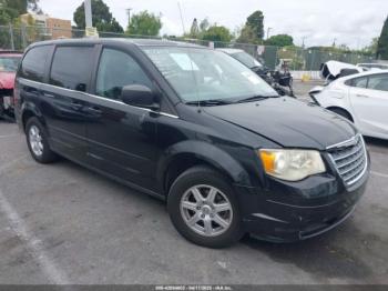  Salvage Chrysler Town & Country