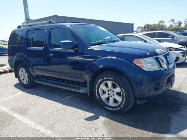  Salvage Nissan Pathfinder