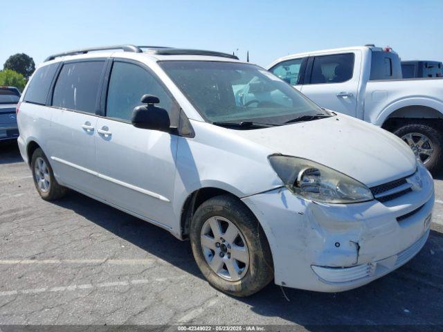  Salvage Toyota Sienna