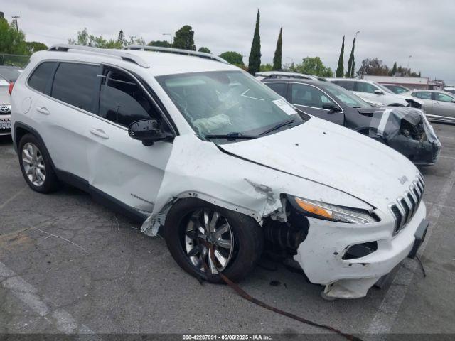  Salvage Jeep Cherokee