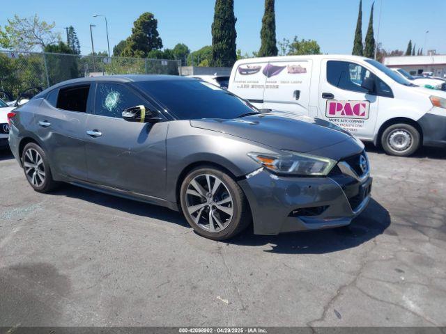  Salvage Nissan Maxima