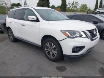  Salvage Nissan Pathfinder