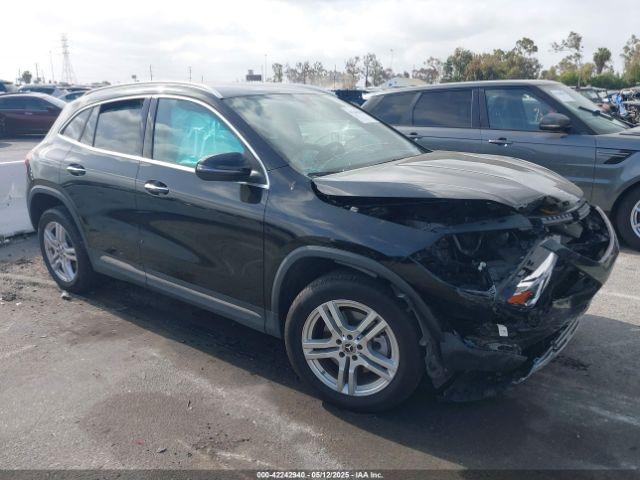  Salvage Mercedes-Benz GLA