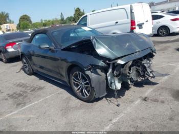  Salvage Ford Mustang