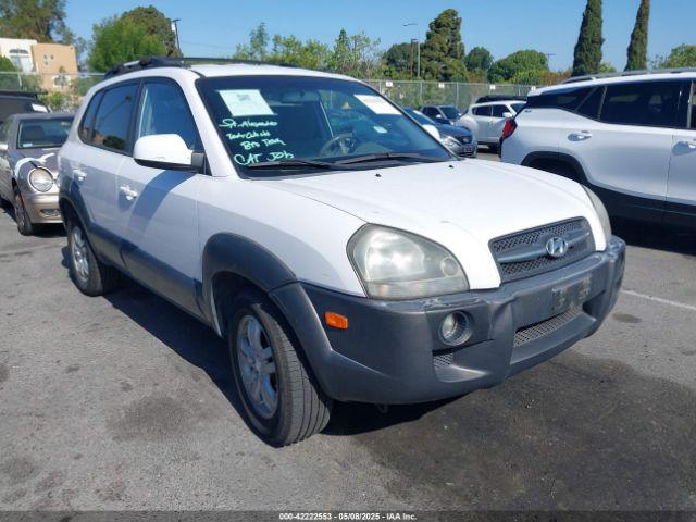  Salvage Hyundai TUCSON
