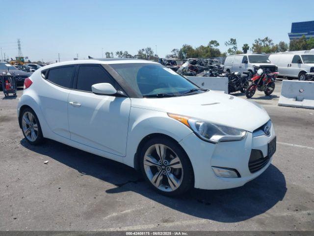  Salvage Hyundai VELOSTER