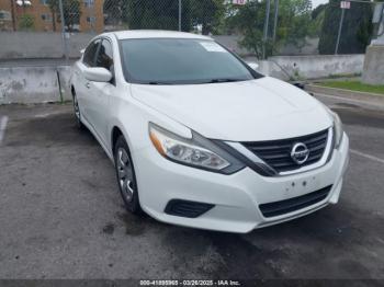  Salvage Nissan Altima