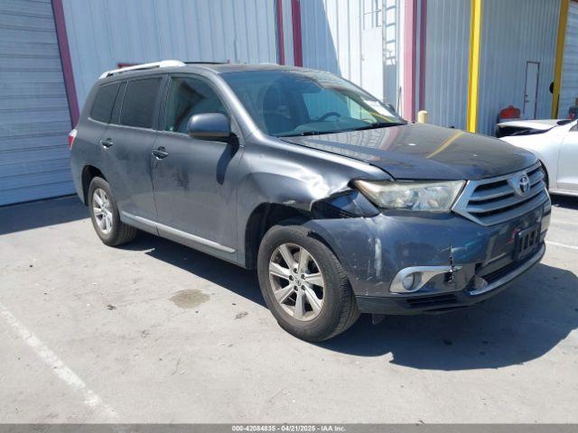  Salvage Toyota Highlander