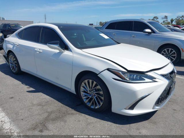  Salvage Lexus Es