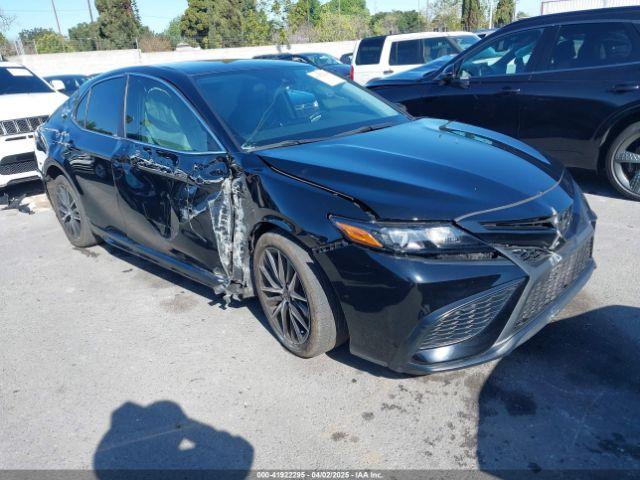  Salvage Toyota Camry