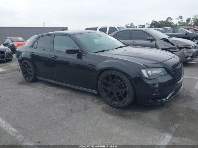  Salvage Chrysler 300