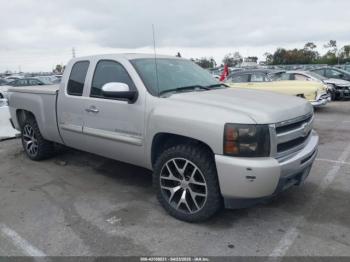  Salvage Chevrolet Silverado 1500