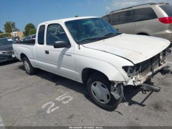  Salvage Toyota Tacoma