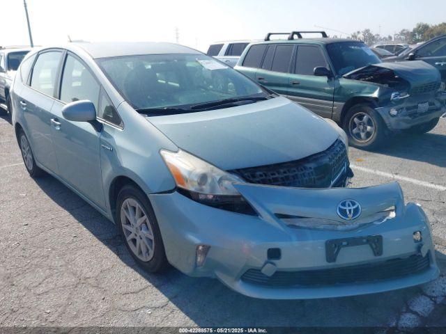  Salvage Toyota Prius v