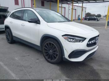  Salvage Mercedes-Benz GLA