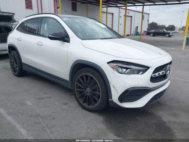  Salvage Mercedes-Benz GLA