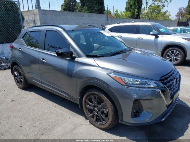  Salvage Nissan Kicks