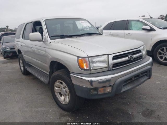  Salvage Toyota 4Runner