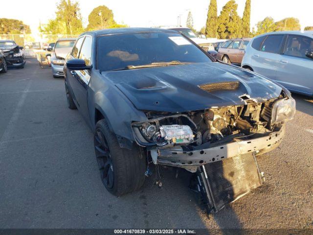  Salvage Chrysler 300