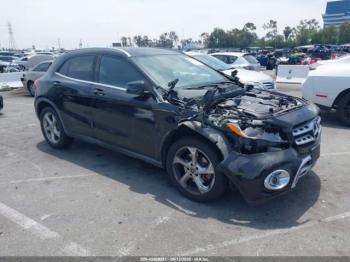  Salvage Mercedes-Benz GLA