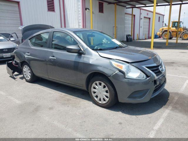  Salvage Nissan Versa