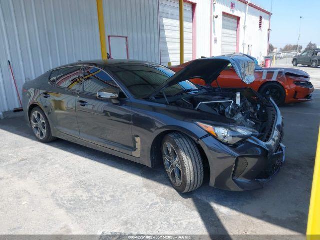  Salvage Kia Stinger