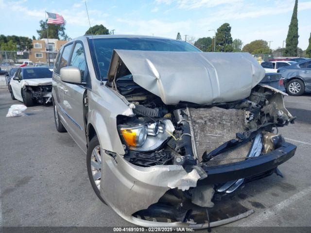  Salvage Chrysler Town & Country