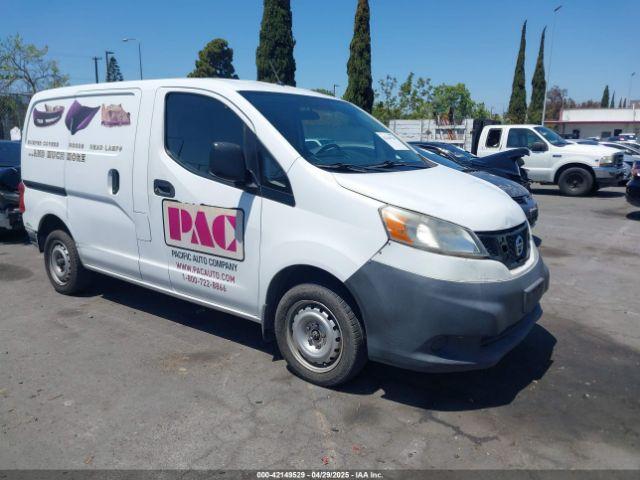  Salvage Nissan Nv
