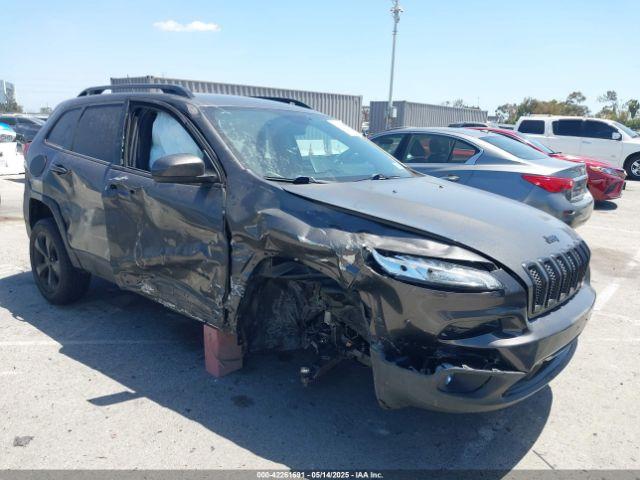  Salvage Jeep Cherokee