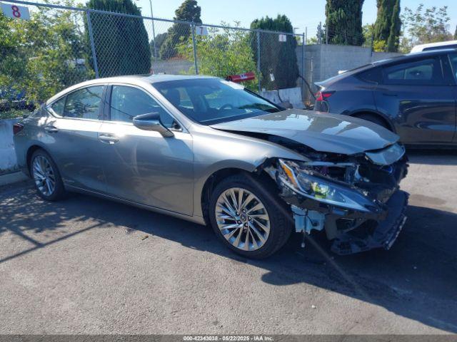  Salvage Lexus Es