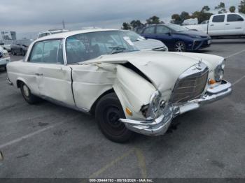  Salvage Mbnz 280 Se Coupe