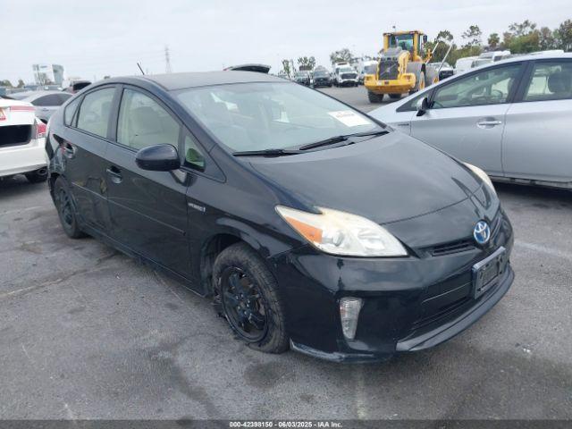  Salvage Toyota Prius
