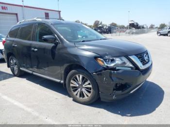  Salvage Nissan Pathfinder