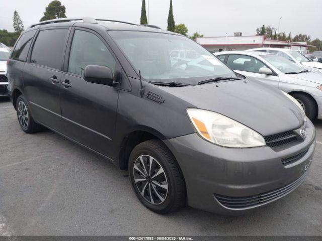  Salvage Toyota Sienna