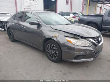  Salvage Nissan Altima