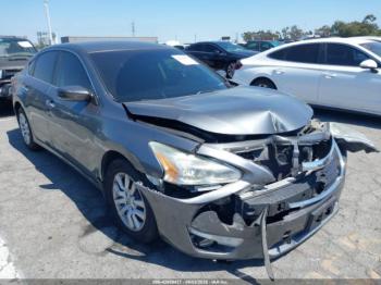 Salvage Nissan Altima