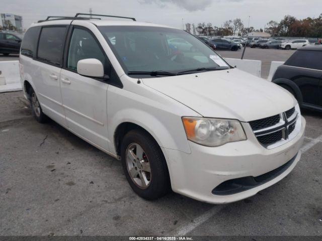  Salvage Dodge Grand Caravan