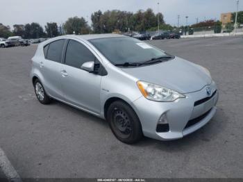  Salvage Toyota Prius c
