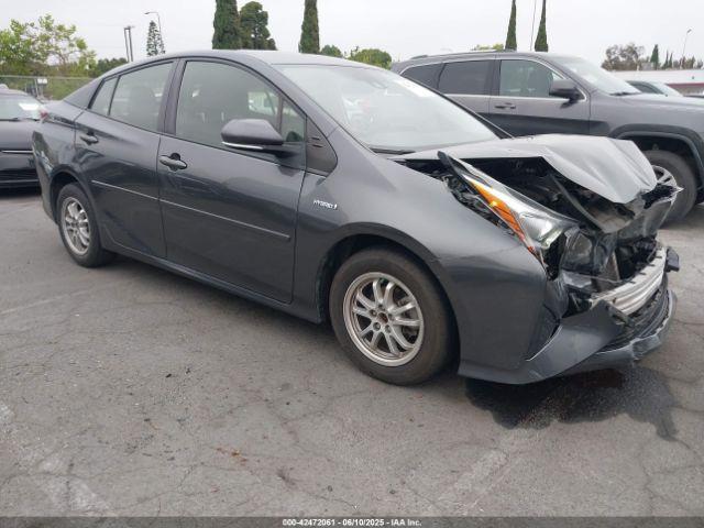  Salvage Toyota Prius