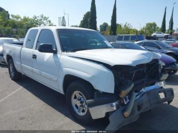  Salvage Chevrolet Silverado 1500