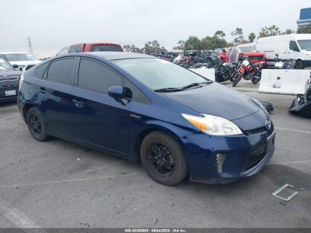  Salvage Toyota Prius