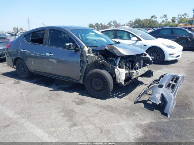  Salvage Nissan Versa