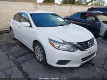  Salvage Nissan Altima